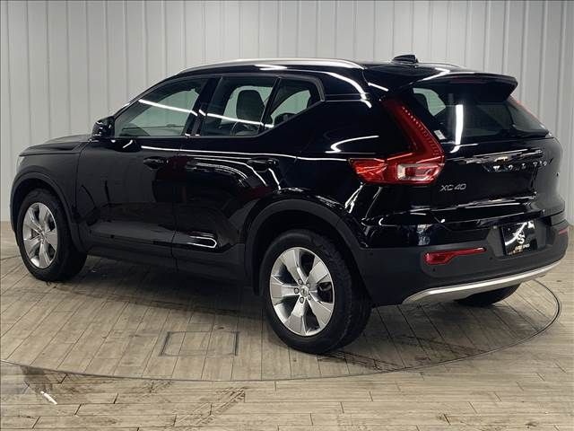 Volvo XC40 2018-11 21761-16