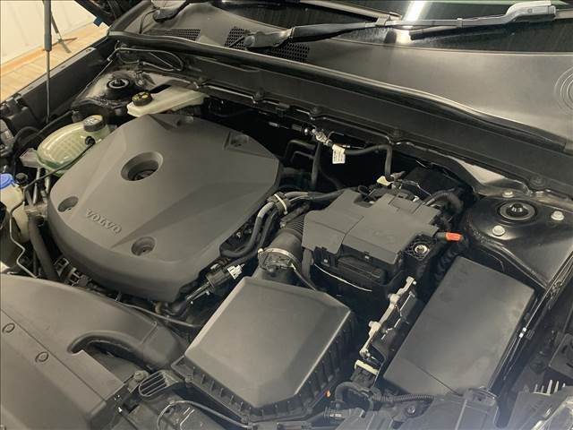 Volvo XC40 2018-11 21761-19