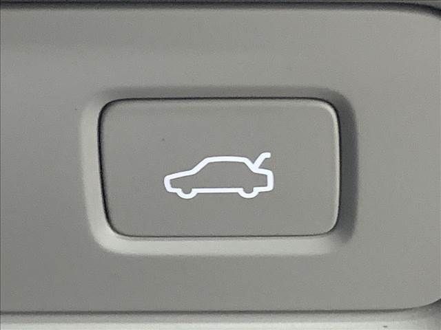 Volvo XC40 2018-11 21761-11