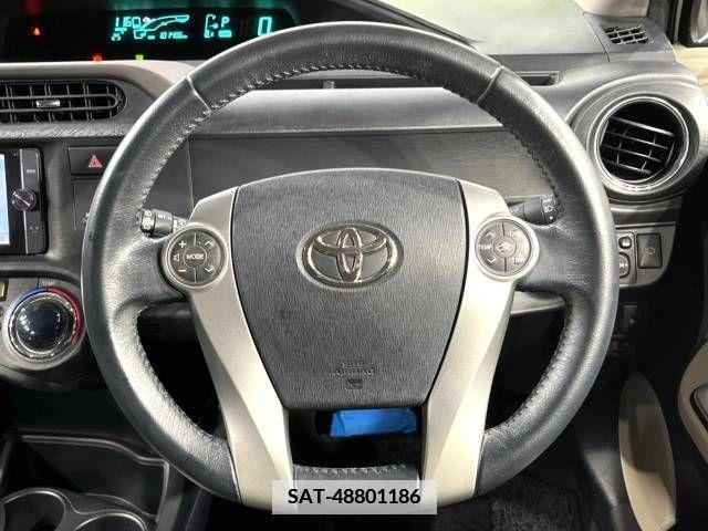 Toyota AQUA 2013-05 356159-11