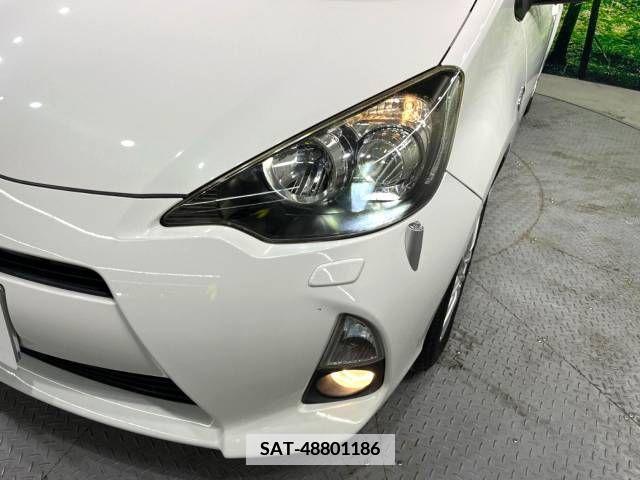 Toyota AQUA 2013-05 356159-12