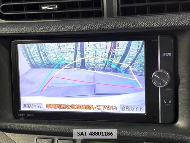Toyota AQUA 2013-05 356159-3