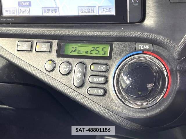 Toyota AQUA 2013-05 356159-6