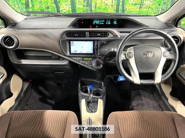 Toyota AQUA 2013-05 356159-1