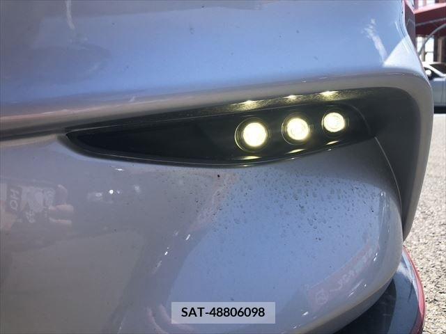 Nissan MARCH 2016-12 363177-9