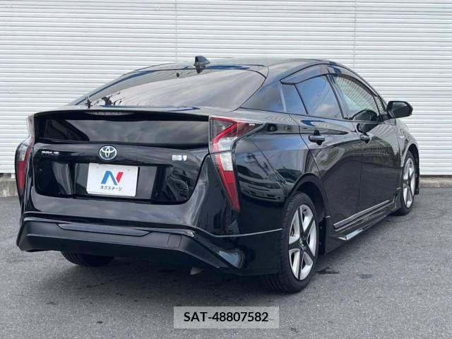 Toyota PRIUS 2017-02 393441-18