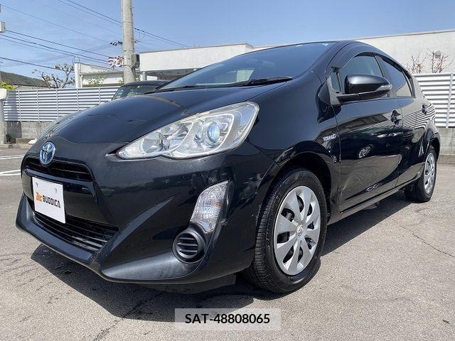 Toyota AQUA 2015-05 237881-3