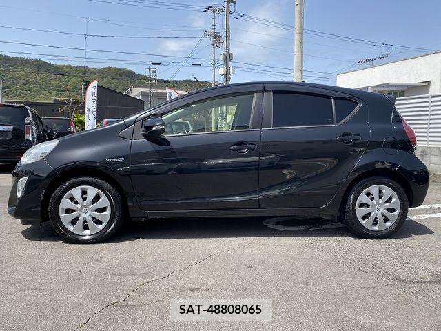 Toyota AQUA 2015-05 237881-4