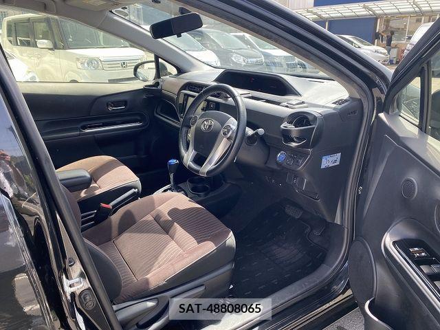 Toyota AQUA 2015-05 237881-10