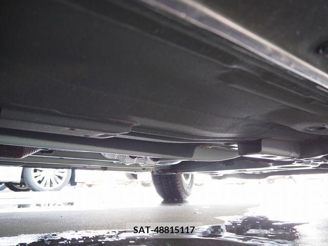 Nissan NOTE 2014-12 279919-21