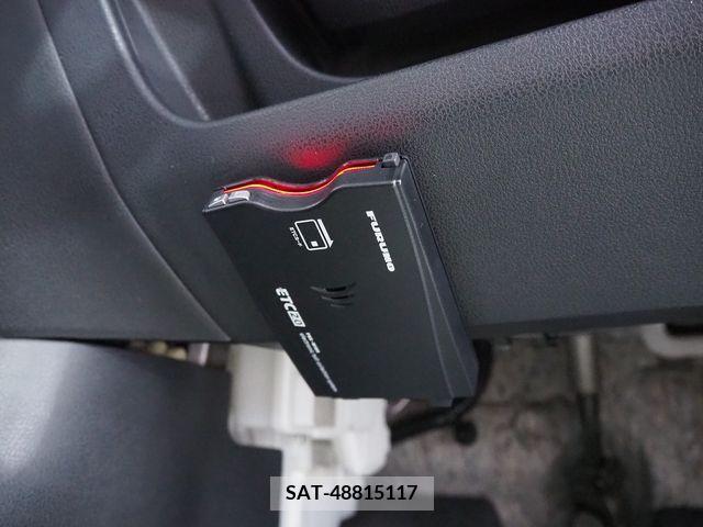 Nissan NOTE 2014-12 279919-14
