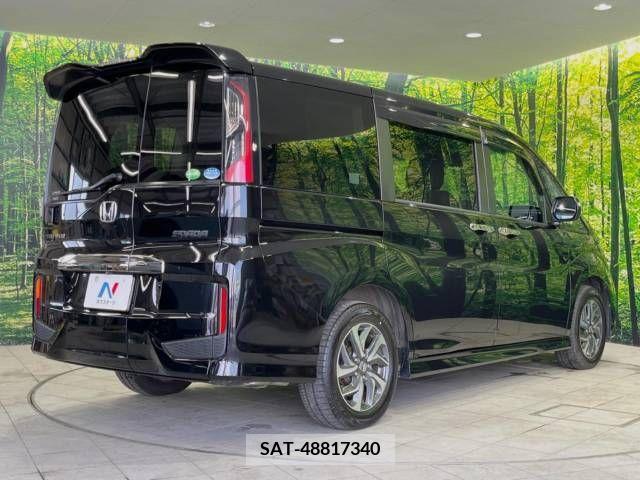 Honda e 2015-06 377367-7