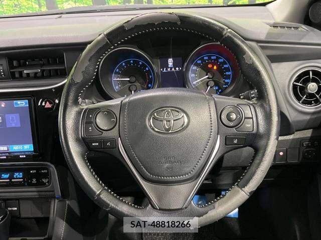 Toyota AURIS 2016-09 356695-11