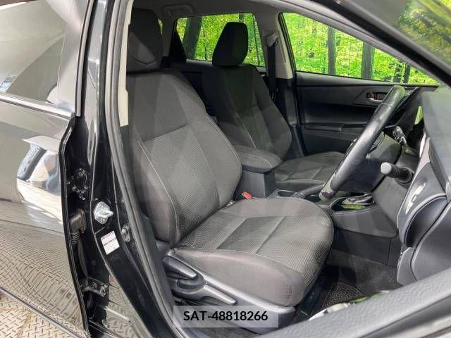 Toyota AURIS 2016-09 356695-8