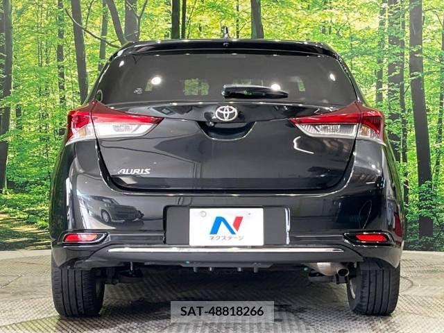 Toyota AURIS 2016-09 356695-15