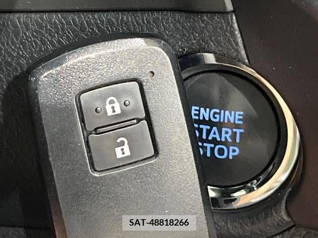 Toyota AURIS 2016-09 356695-6