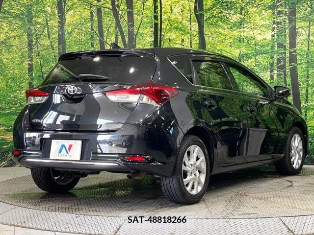 Toyota AURIS 2016-09 356695-17