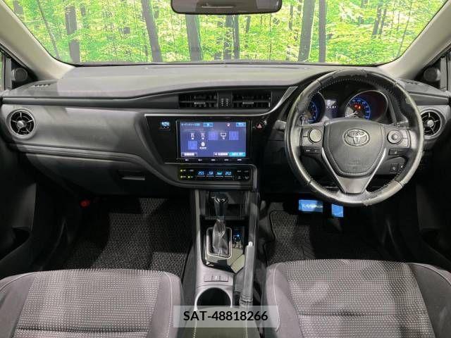 Toyota AURIS 2016-09 356695-1