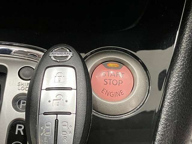 Nissan SERENA 2011-08 27072-5