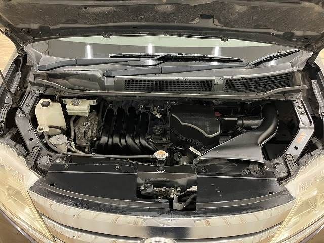 Nissan SERENA 2011-08 27072-19
