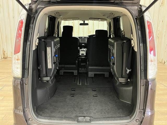 Nissan SERENA 2011-08 27072-10