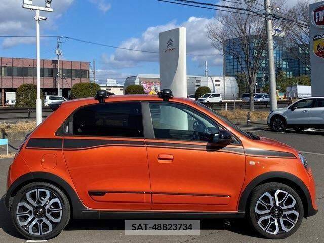 Renault TWINGO 2019-11 283130-6