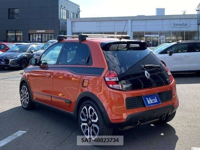 Renault TWINGO 2019-11 283130-9