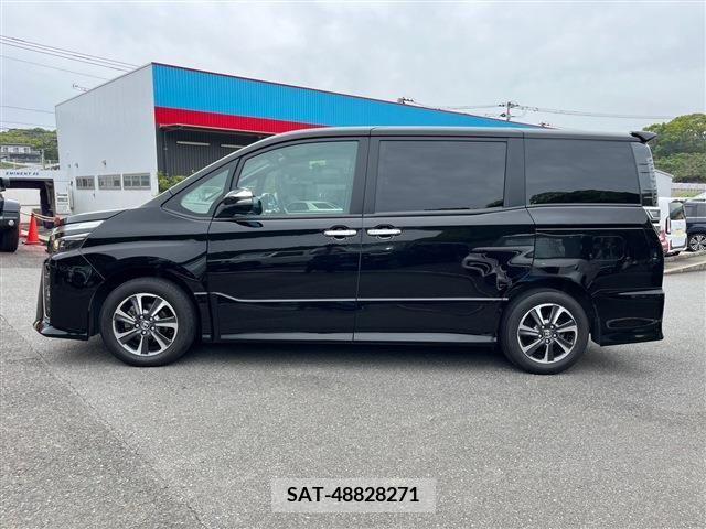 Toyota VOXY 2021-07 237078-8
