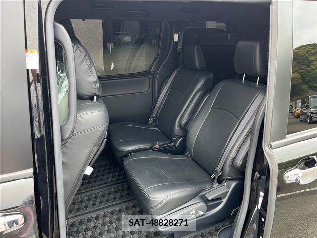 Toyota VOXY 2021-07 237078-3
