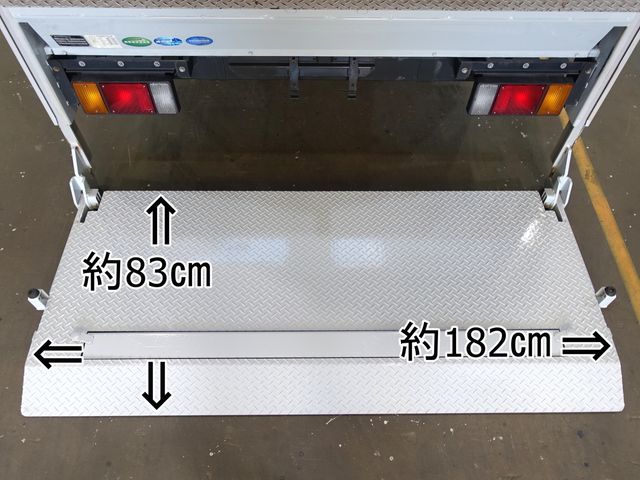Isuzu ELF TRUCK 2012-04 7597-2