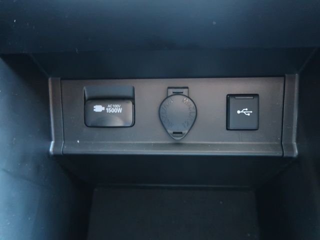 Toyota ALPHARD HYBRID 2022-05 192344-20