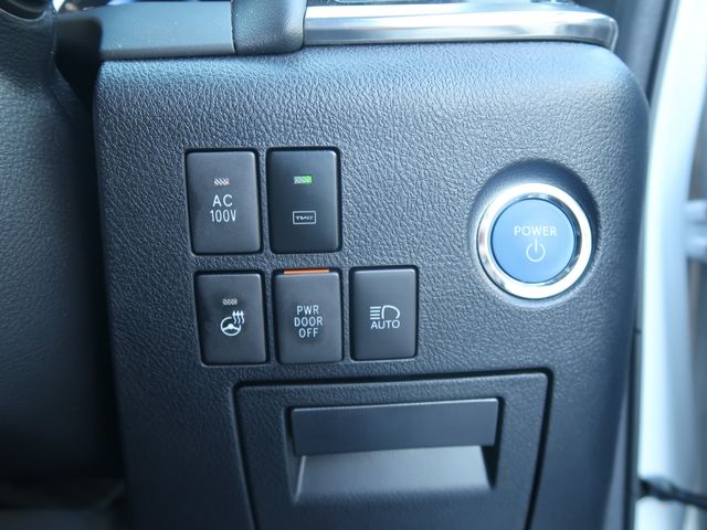 Toyota ALPHARD HYBRID 2022-05 192344-17