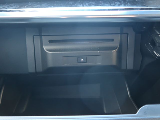 Toyota ALPHARD HYBRID 2022-05 192344-21