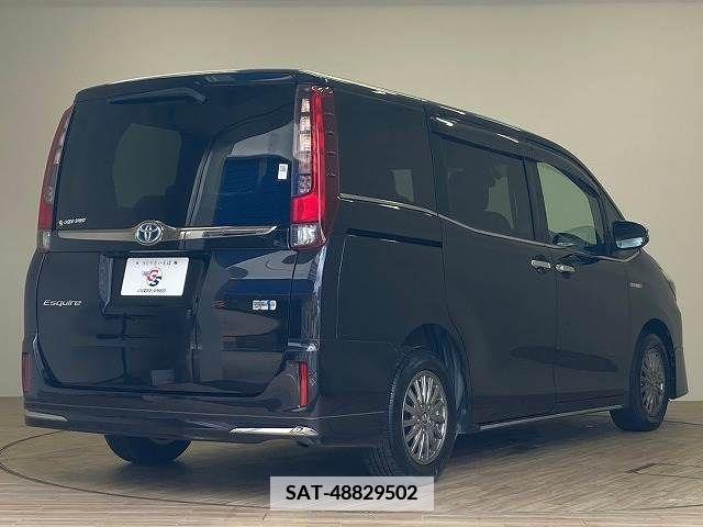 Toyota ESQUIRE 2016-03 345970-16