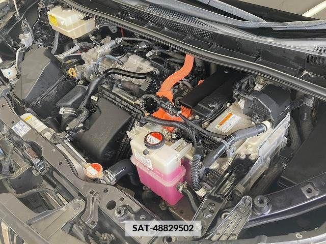 Toyota ESQUIRE 2016-03 345970-19