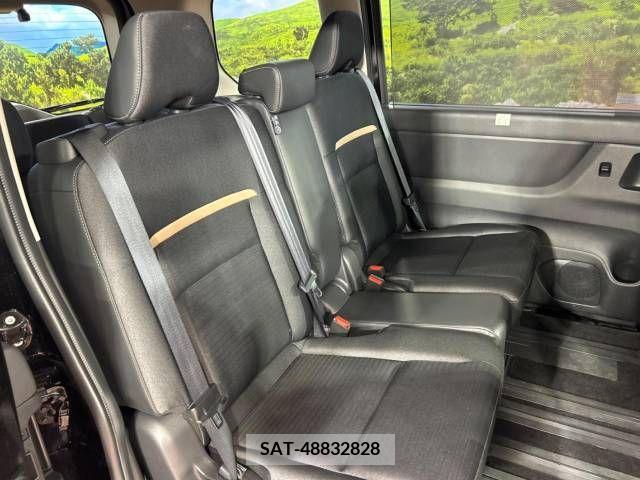 Nissan SERENA 2023-05 237487-8