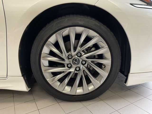 Lexus ES 2019-06 10933-29