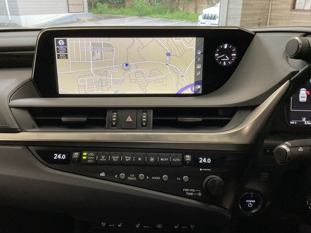 Lexus ES 2019-06 10933-4