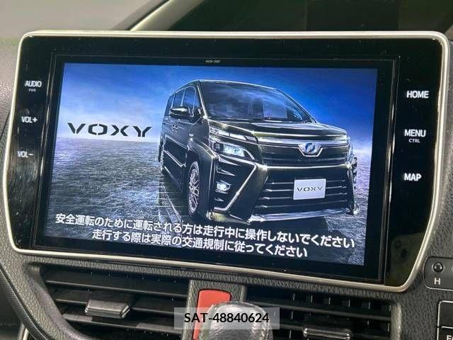 Toyota VOXY 2018-11 370466-2