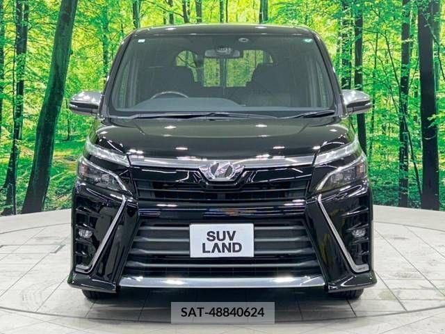 Toyota VOXY 2018-11 370466-14
