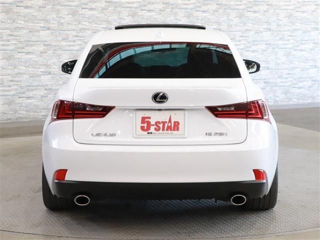 Lexus IS 2013-01 780-7