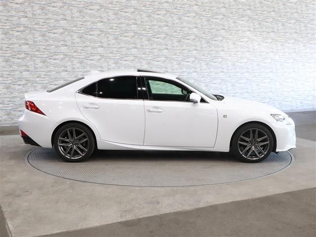 Lexus IS 2013-01 780-6