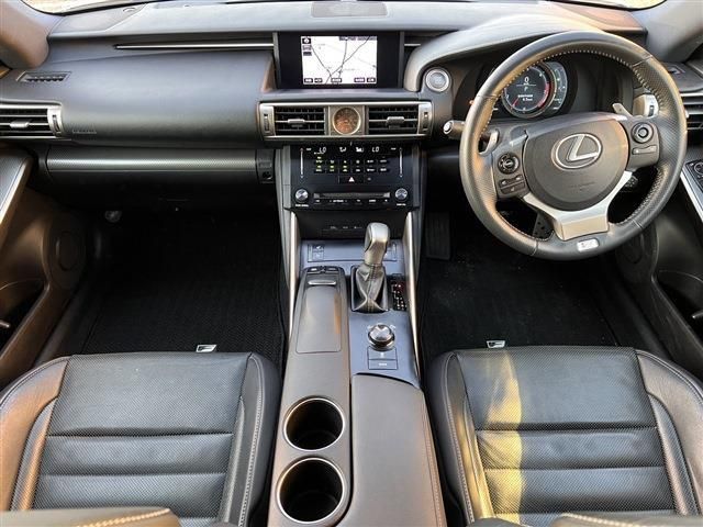 Lexus IS 2013-01 780-9