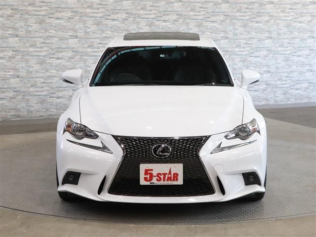 Lexus IS 2013-01 780-4
