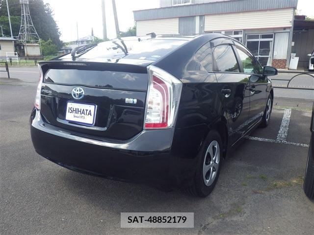Toyota PRIUS 2014-10 322000-1