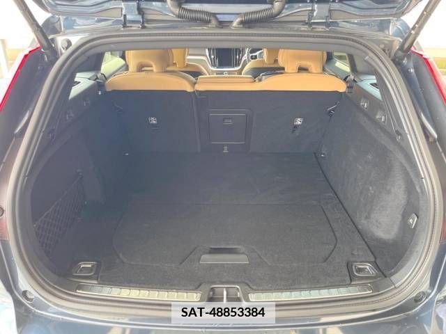 Volvo V60 2021-04 384351-14