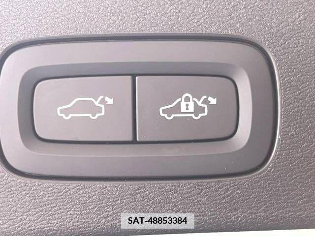 Volvo V60 2021-04 384351-10