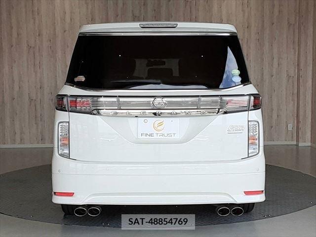 Nissan ELGRAND 2016-03 329932-20