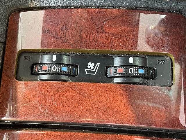 Lexus HS 2011-02 183720-4