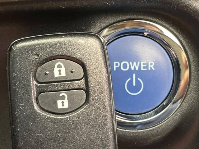 Toyota AQUA 2019-04 188613-6